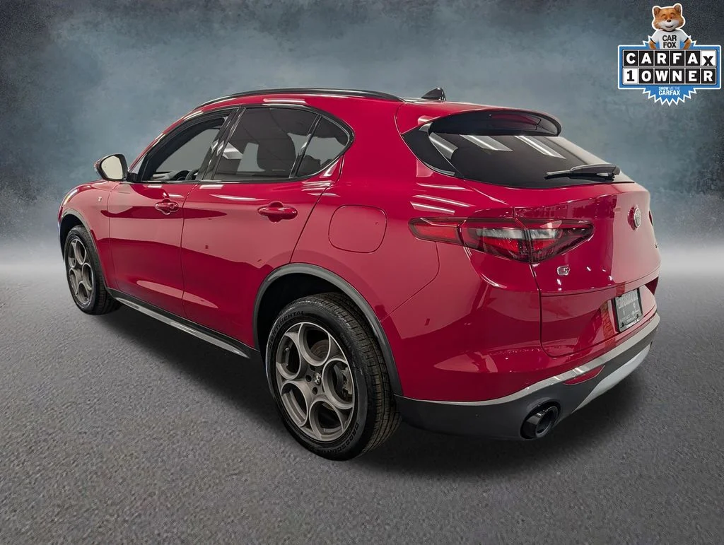 Used 2023  Alfa Romeo Ti image 6