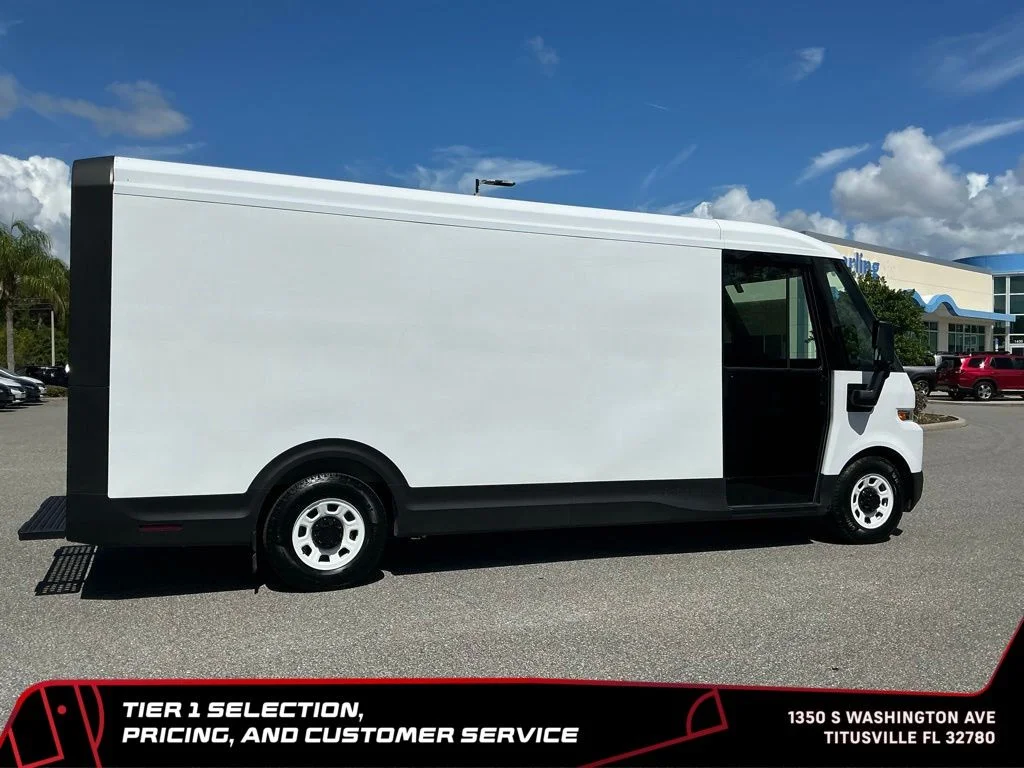 Used 2024 White BrightDrop Base image 11