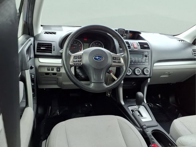 Used 2015  Subaru 2.5i image 5