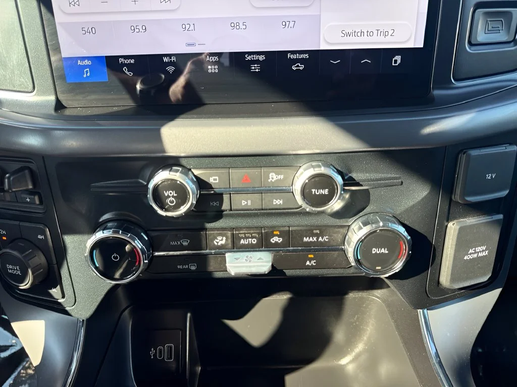 Used 2025 White Ford XLT image 17