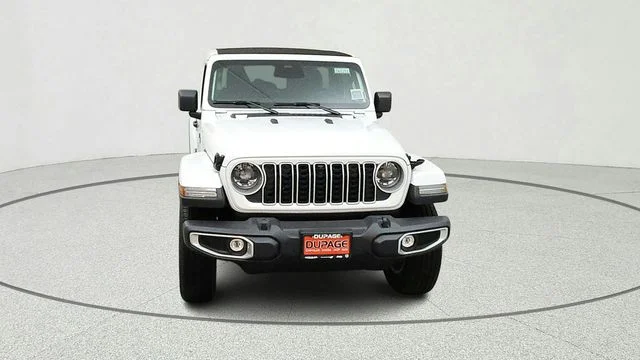 New 2026 Bright White Clear-Coat Exterior Paint Jeep Sahara image 2