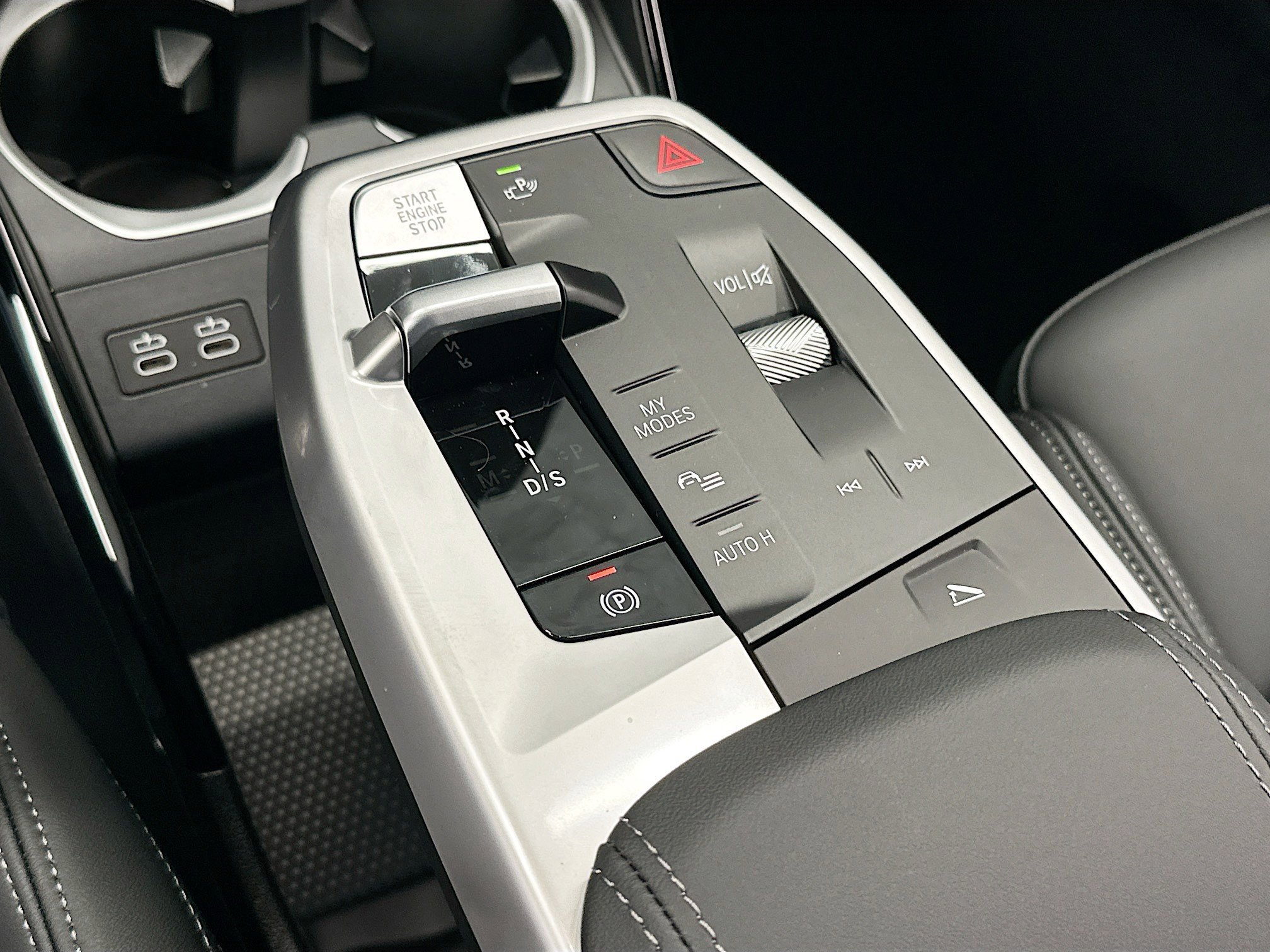 New 2026 Alpine White BMW xDrive28i image 12