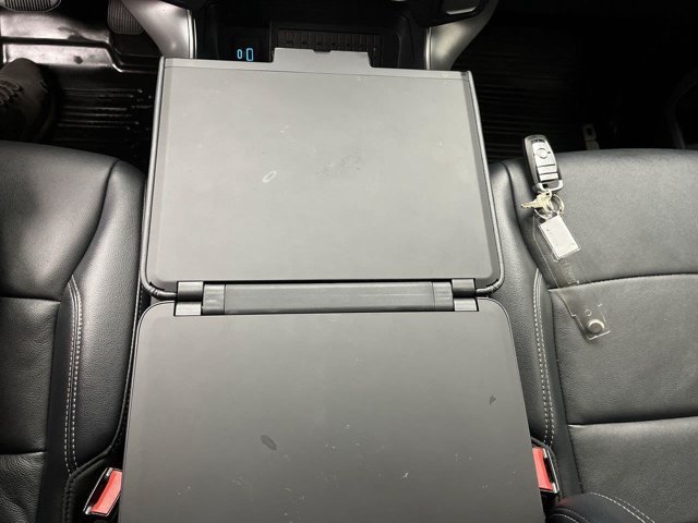 Used 2024 Avalanche Gray Ford XLT image 31