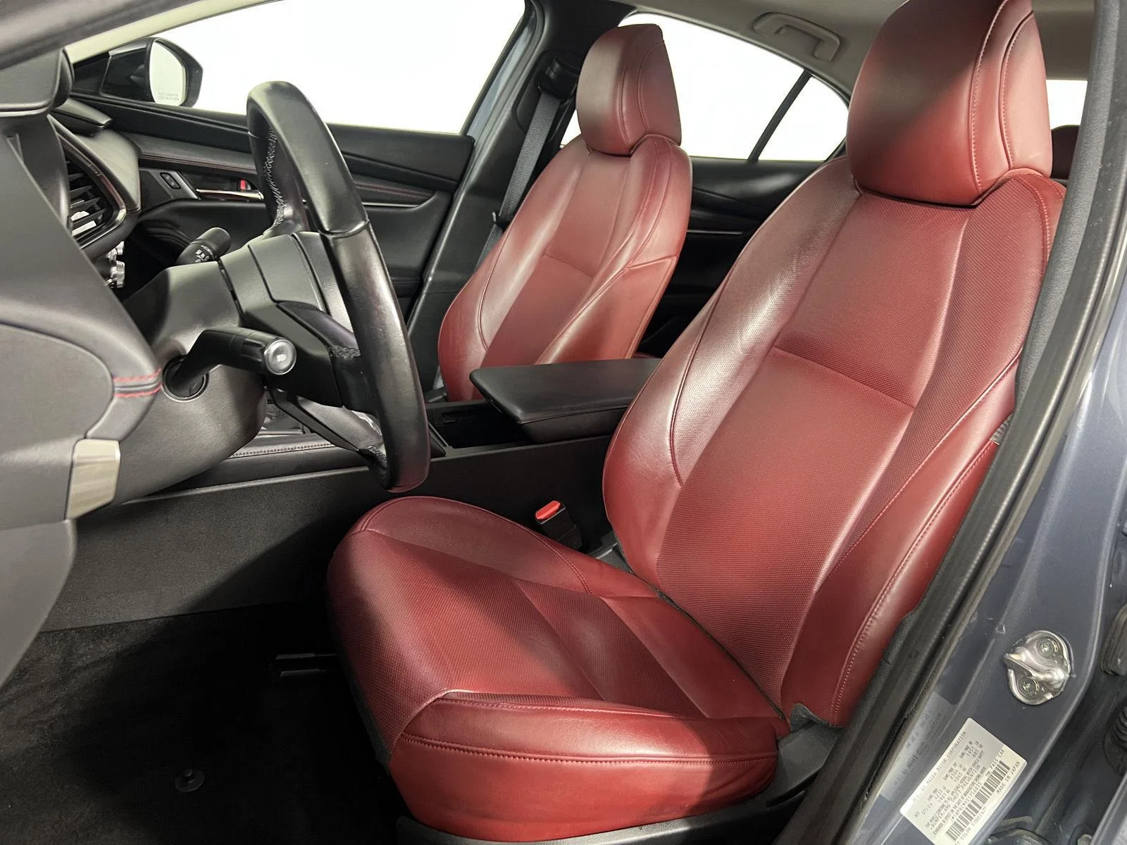 Used 2025 Polymetal Gray Metallic Mazda 2.5 S Carbon Edition image 13