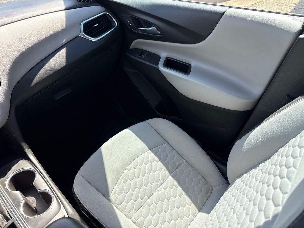 Used 2021 White Chevrolet LS image 15