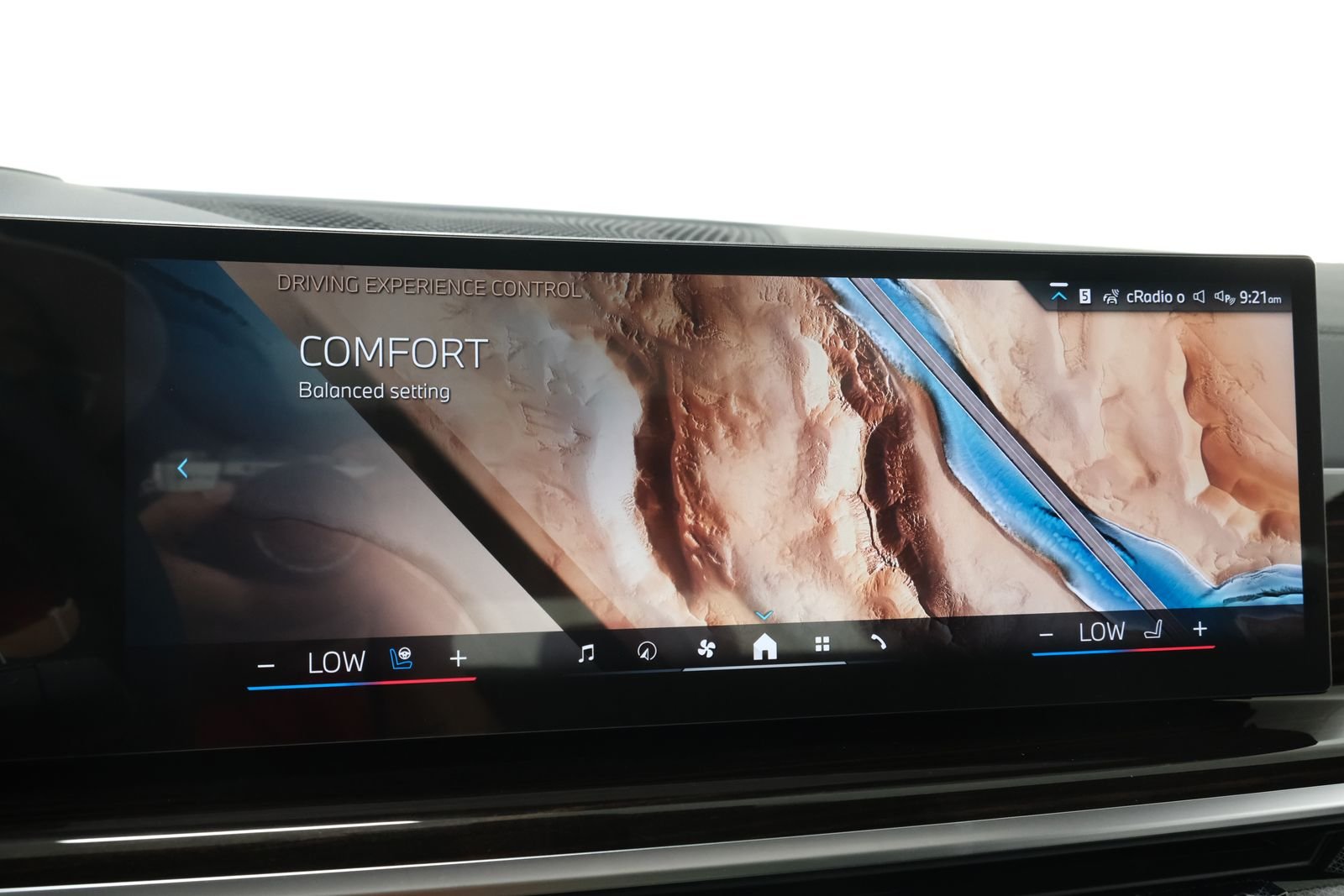 New 2026 Tanzanite Blue II Metallic BMW xDrive40i image 25