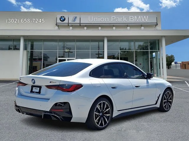 Certified Used 2023 Mineral White Metallic BMW M50 image 4