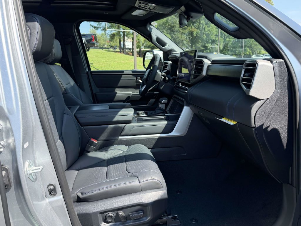 New 2026 Celestial Silver Metallic Toyota  Platinum image 11