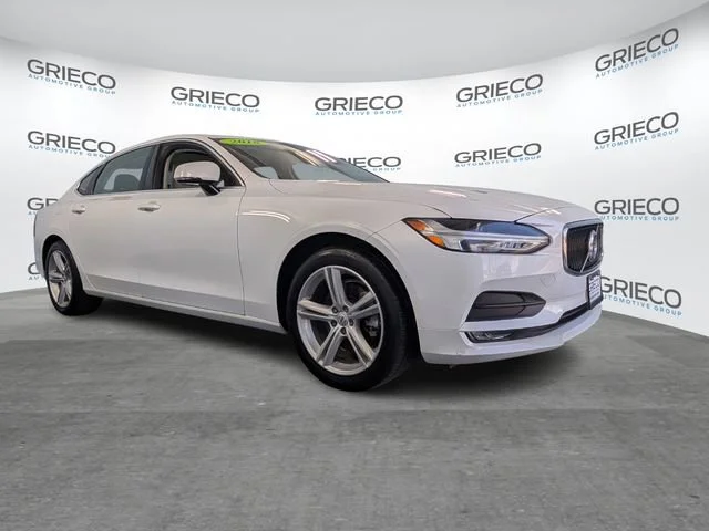 2018 Volvo S90 T5 Momentum AWD's photo