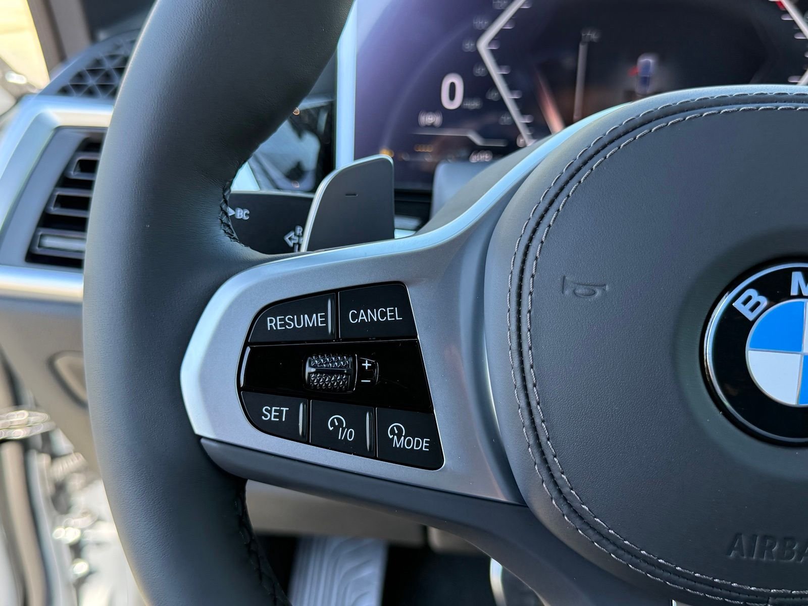 New 2026 Skyscraper Grey Metallic BMW sDrive40i image 23