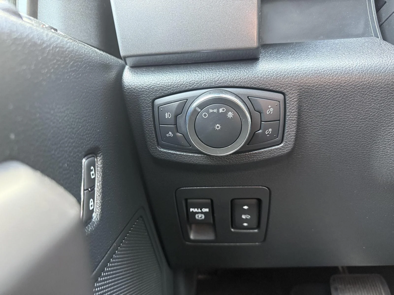 Used 2020 Agate Black Ford XLT image 11