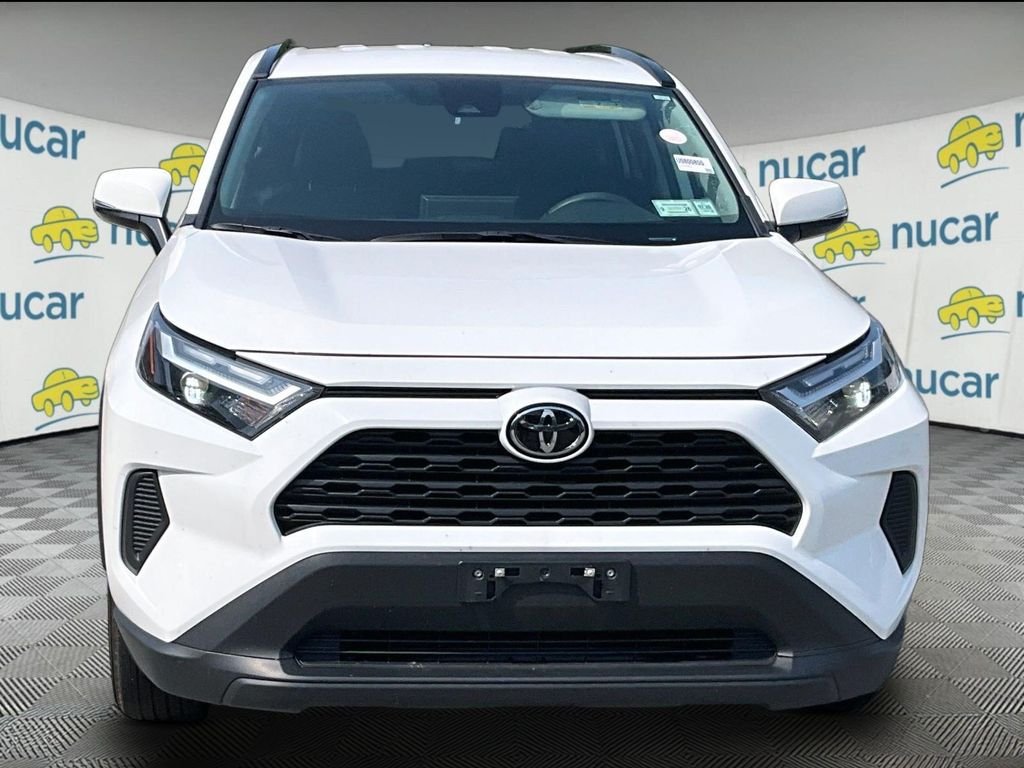 Used 2025 White Toyota XLE image 2
