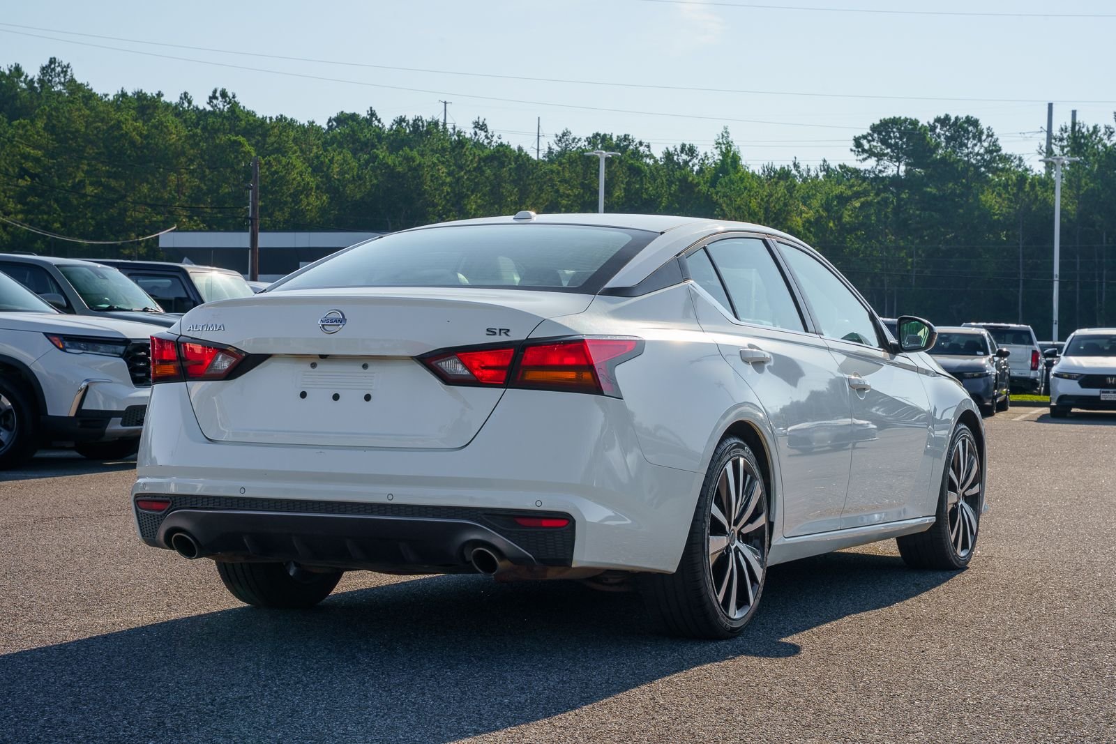2020 Nissan Altima SR - Photo 7