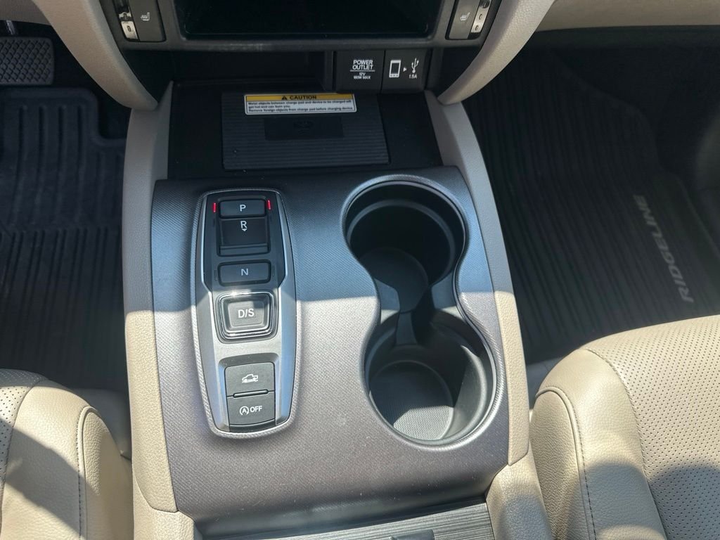 Used 2022 White Honda RTL-E image 23