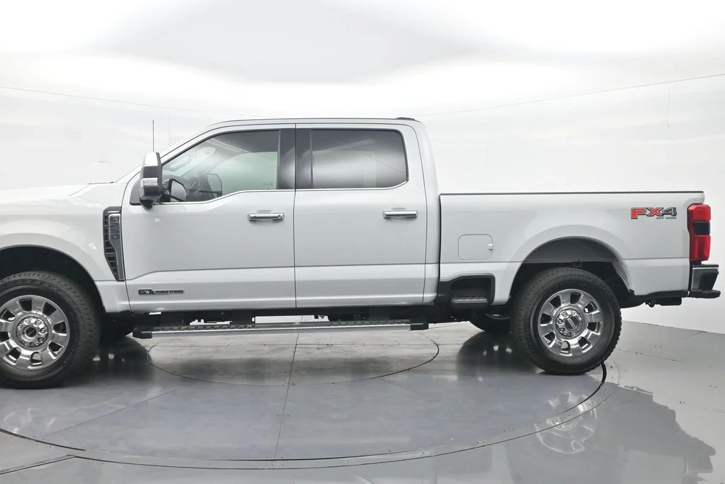 New 2026 Avalanche Ford F-250® Lariat® image 10
