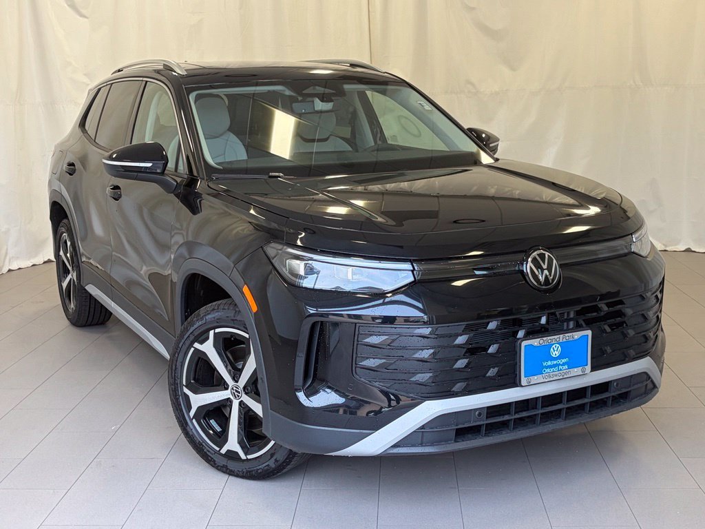 New 2026 Deep Black Pearl Volkswagen 2.0T SE image 5