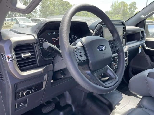 New 2026 Oxford White Ford XL image 15