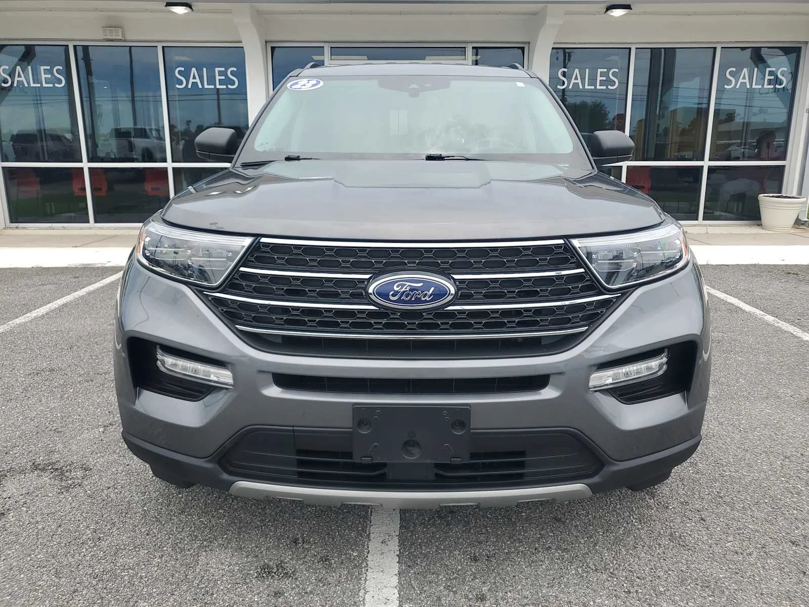 Used 2023 Carbonized Gray Metallic Ford XLT image 12