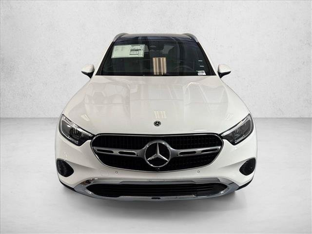 New 2026 Polar White Mercedes-Benz GLC 300 image 32