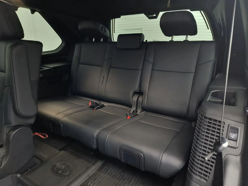 Used 2026 Wind Chill Pearl Toyota Platinum image 23