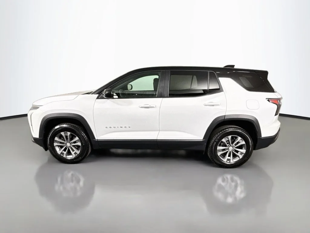 Used 2026 White Chevrolet LT image 4
