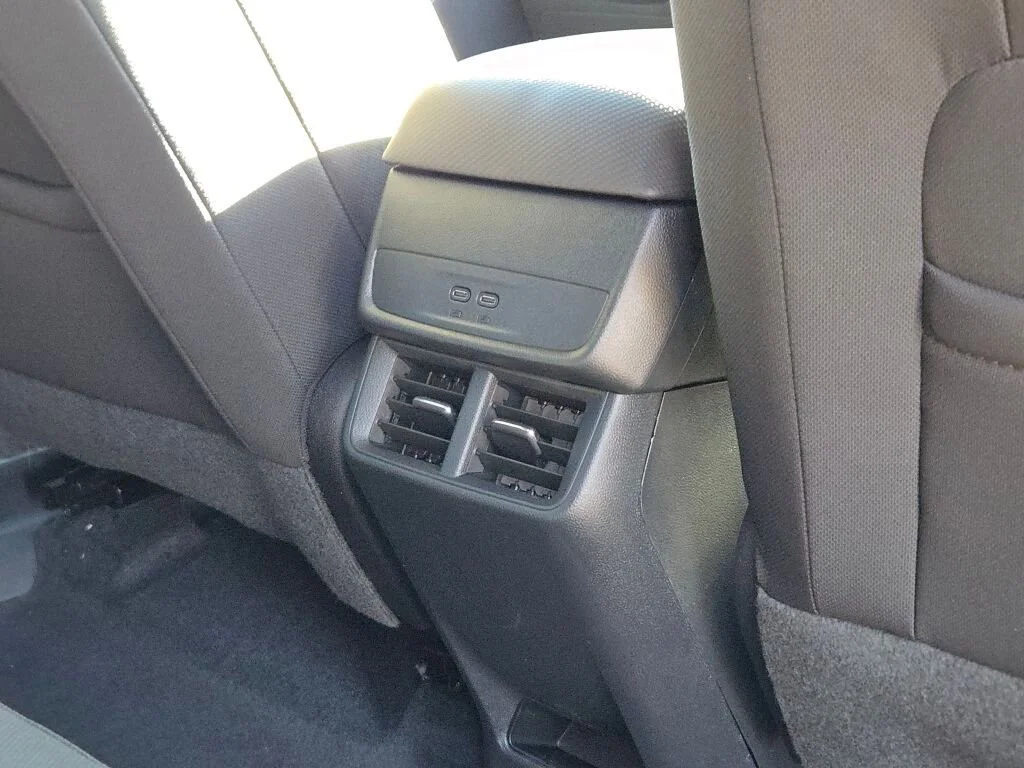 2026 Chevrolet Equinox LT - Photo 10