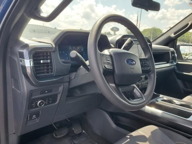 2025 Ford F-150 STX - Photo 16