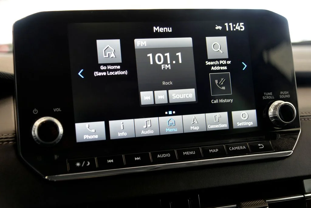 Used 2022  Mitsubishi SE image 20