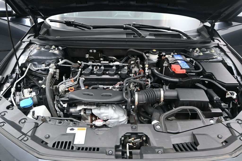 Used 2023  Honda EX image 19