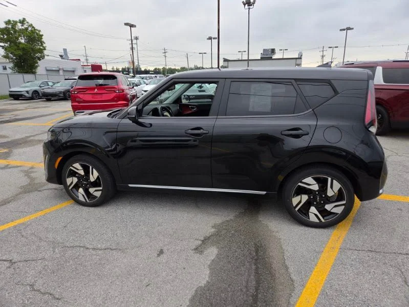 Used 2023 Black Kia GT-Line image 8