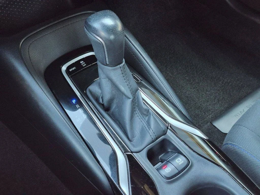 Used 2020 Silver Toyota SE image 16