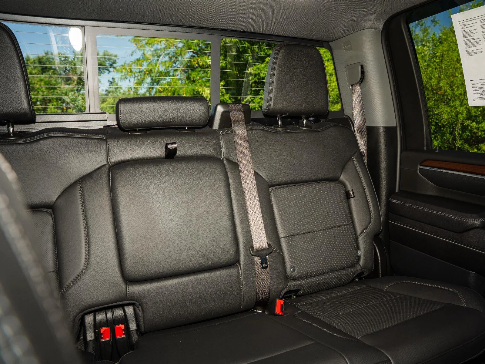 Used 2025 Onyx Black GMC Denali image 41