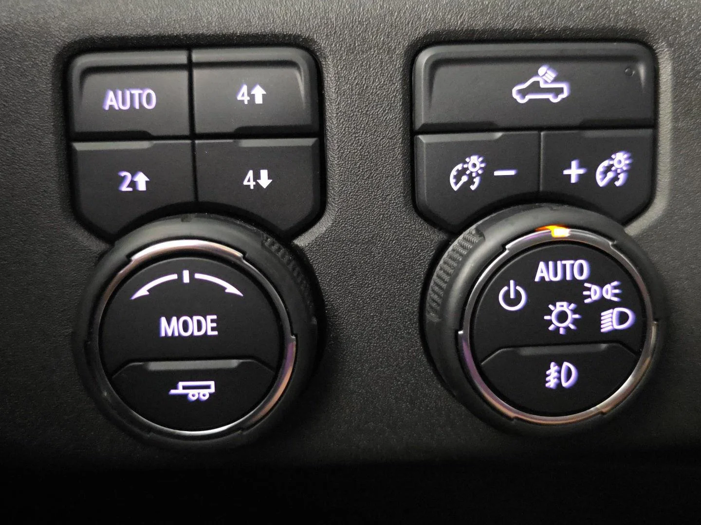 Used 2023 Black Chevrolet RST image 22