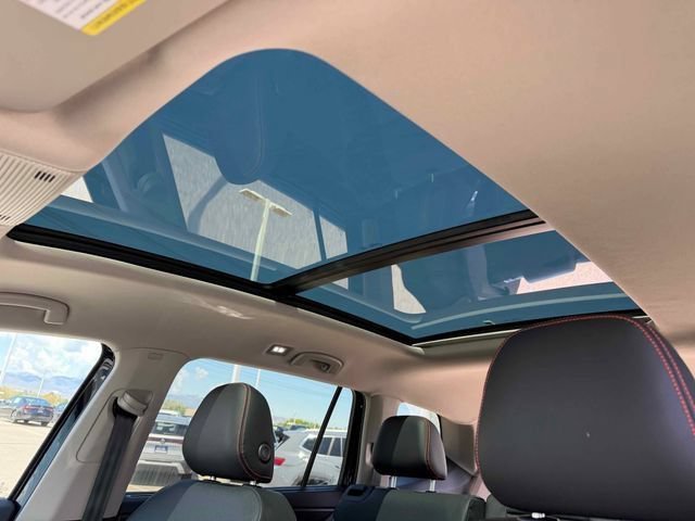 New 2026 Deep Black Volkswagen 2.0T Peak Edition image 28