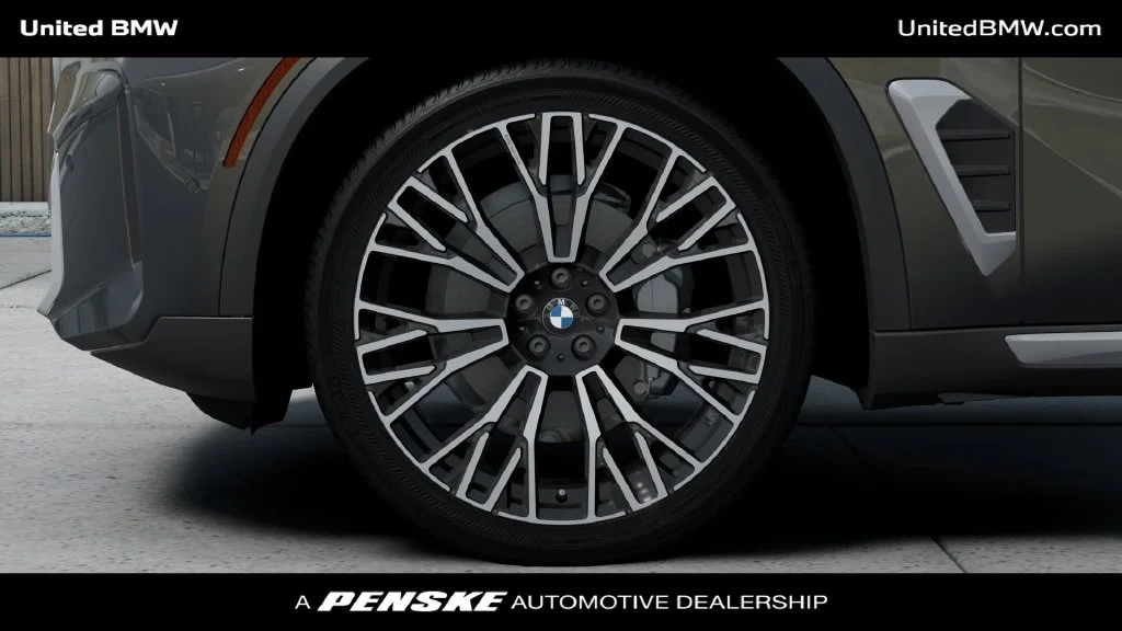 New 2026 Gray Metallic BMW xDrive40i image 33