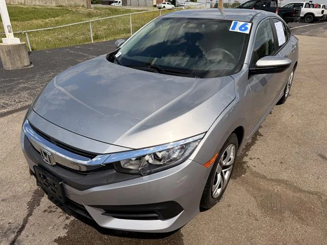 Certified Used 2016 Lunar Silver Metallic Honda LX image 7