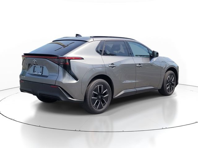 Used 2026  Toyota XLE image 5