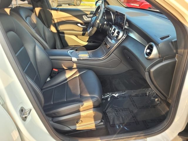 Used 2022 White Mercedes-Benz GLC 300 image 20