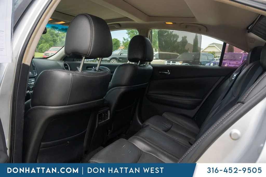 Used 2012 Silver Nissan 3.5 SV image 19