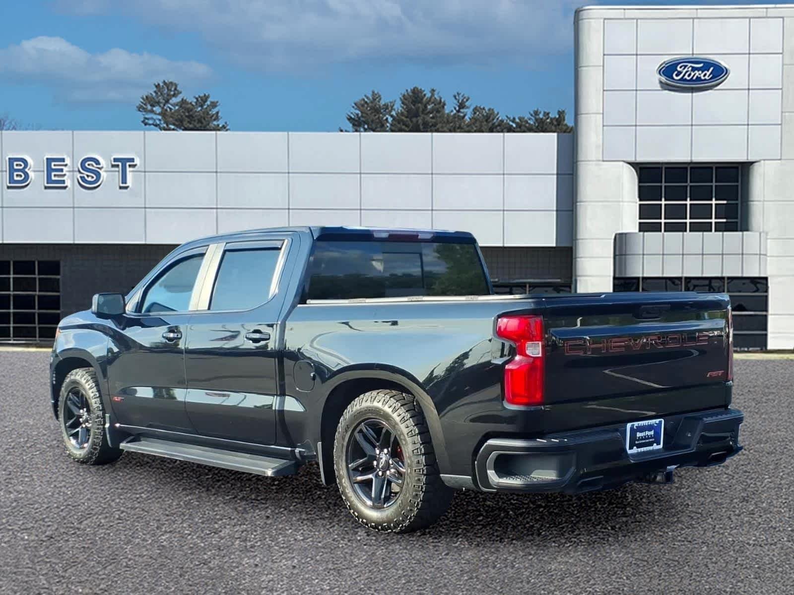 Used 2022 Black Chevrolet RST image 4