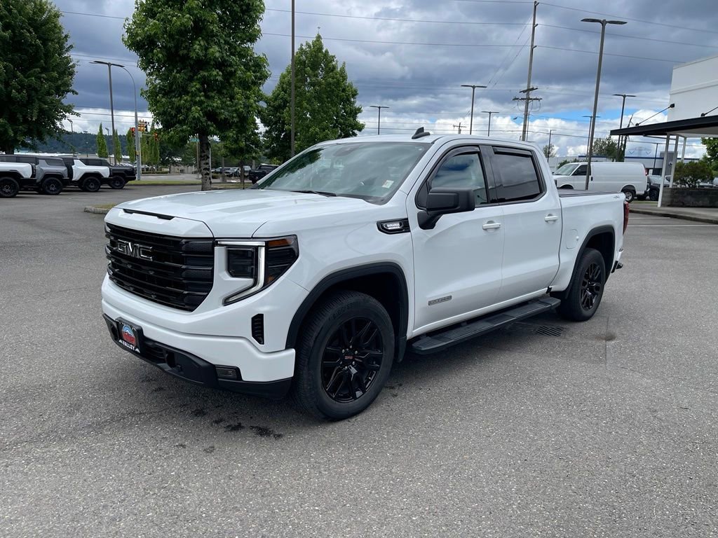 2023 GMC Sierra 4WD Crew Cab Short Box Elevation's photo
