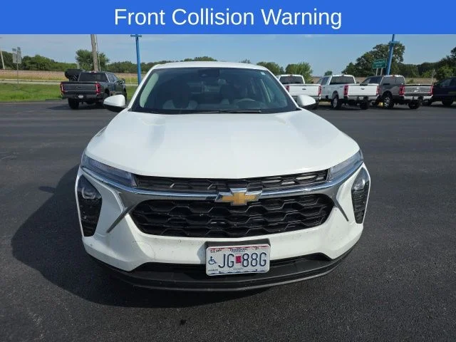 Used 2025 White Chevrolet LS image 8