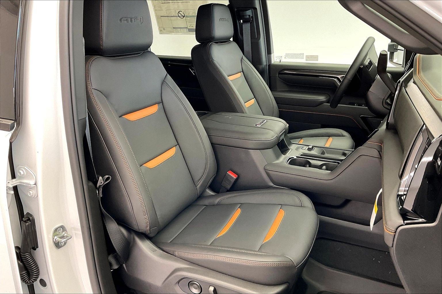 2026 GMC Sierra 3500HD AT4 - Photo 9
