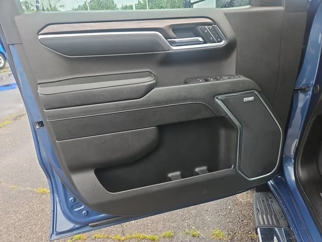 Used 2024 Lakeshore Blue Metallic Chevrolet LTZ image 11