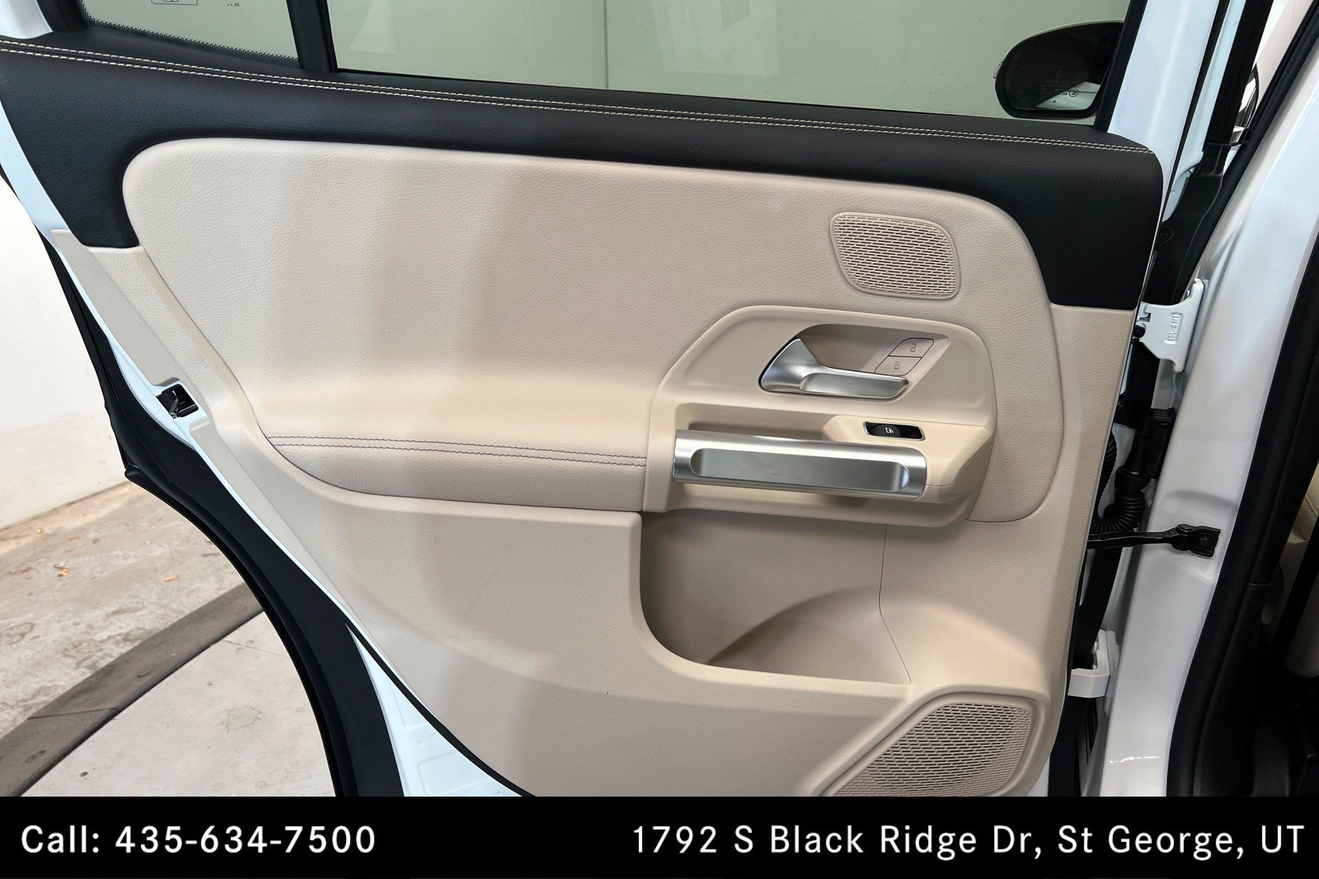 Certified Used 2026 Polar White Mercedes-Benz GLB 250 image 19