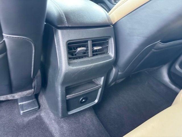 Used 2024 Silver Ford SEL image 31