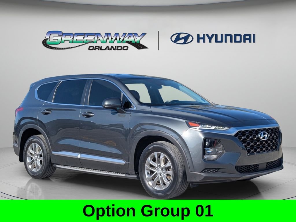 Used 2020 Green Hyundai SE image 2