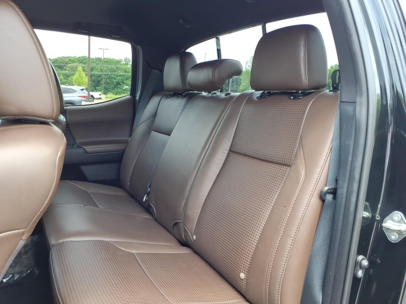 Used 2018 Midnight Black Metallic Toyota Limited image 20