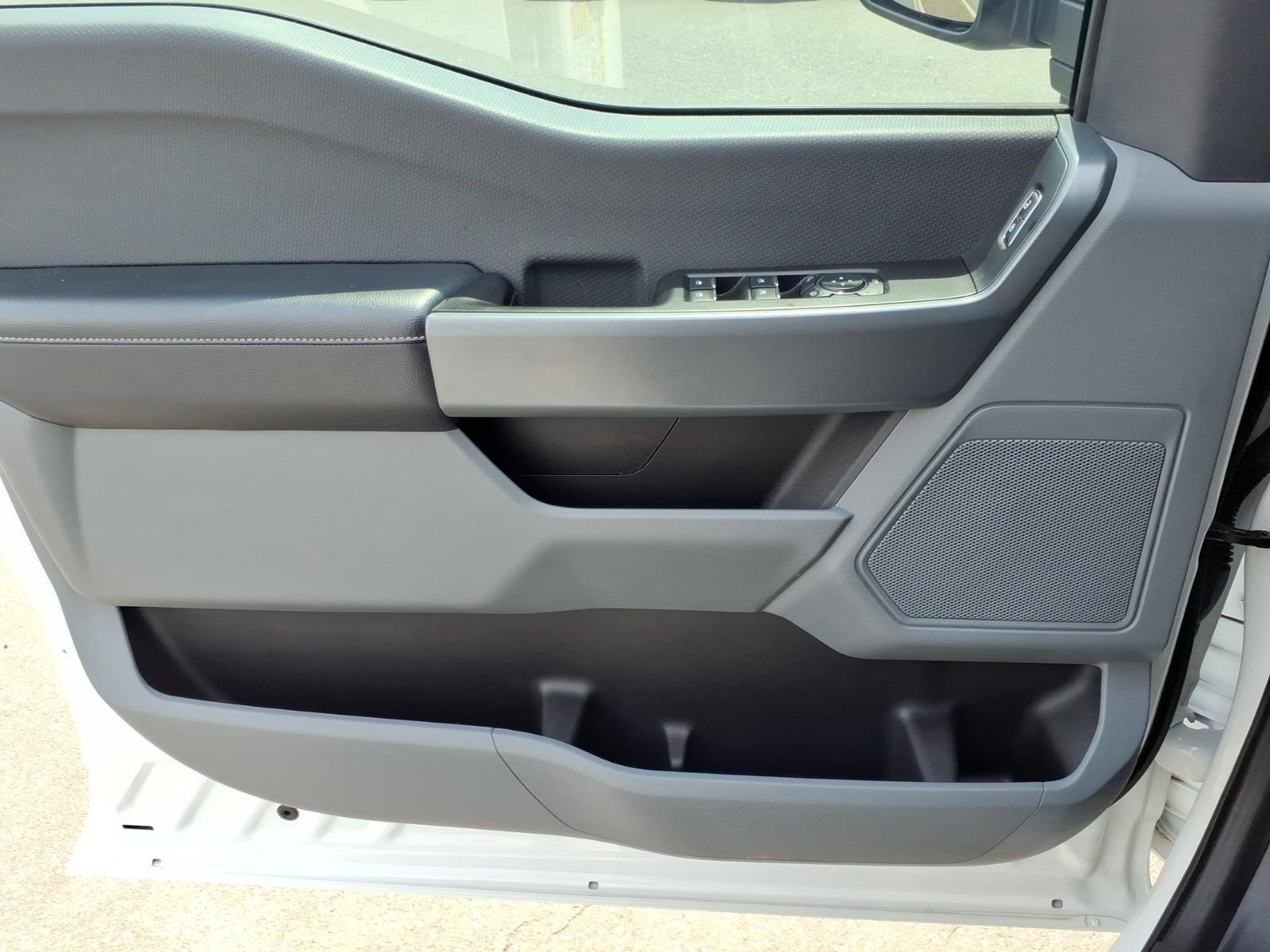 Used 2022 Oxford White Ford XLT image 27