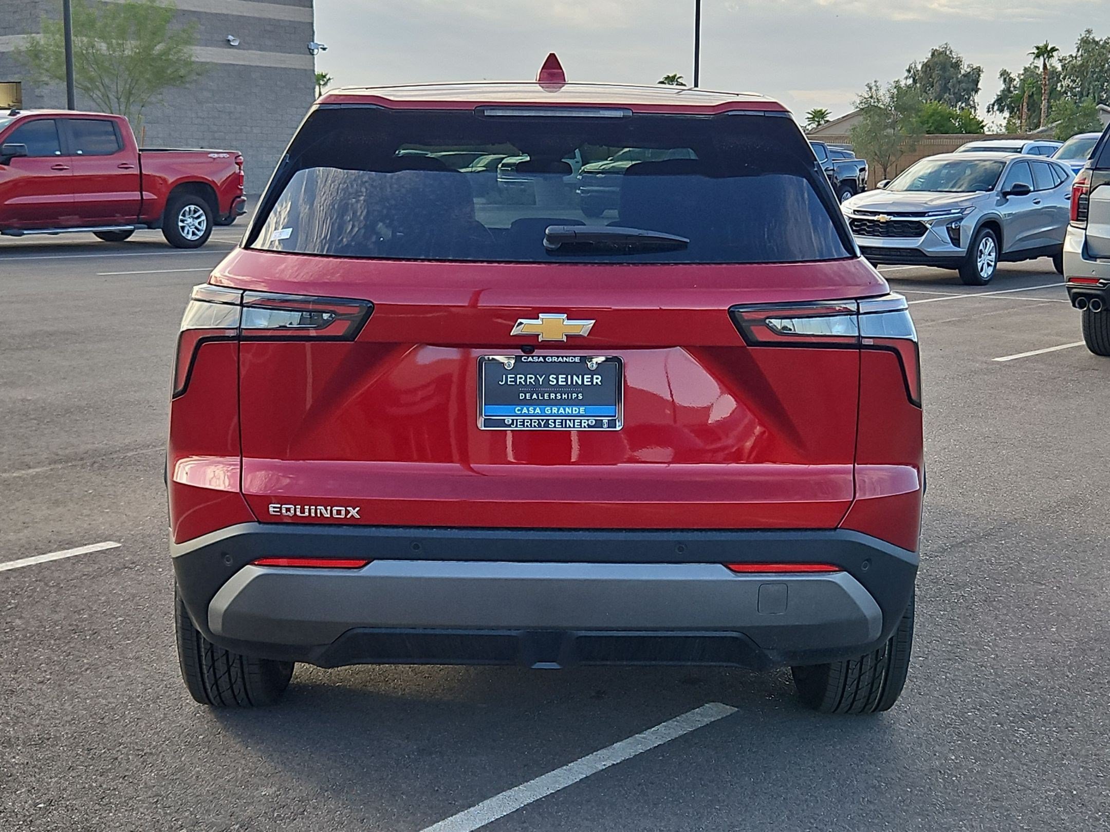 2027 Chevrolet Equinox LT - Photo 10